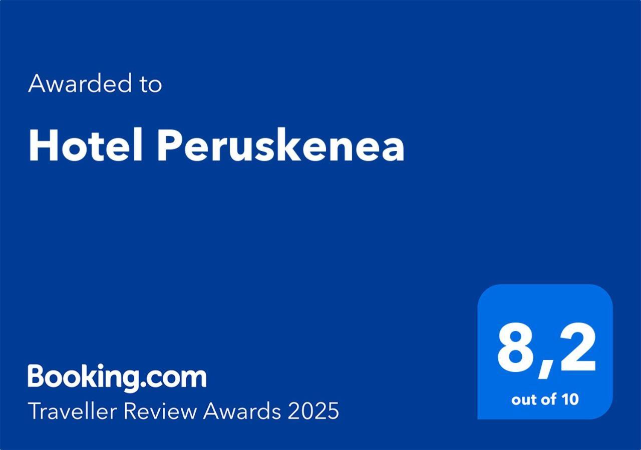 Hotel Peruskenea Jaunsaras Eksteriør bilde
